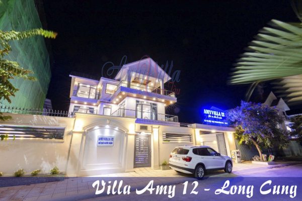 Amy-12-long-cung-8pn-Cach-bien-350-m-ho-boi-rong-100m-co-karaoke-bida-xong-hoi-tap-the-1